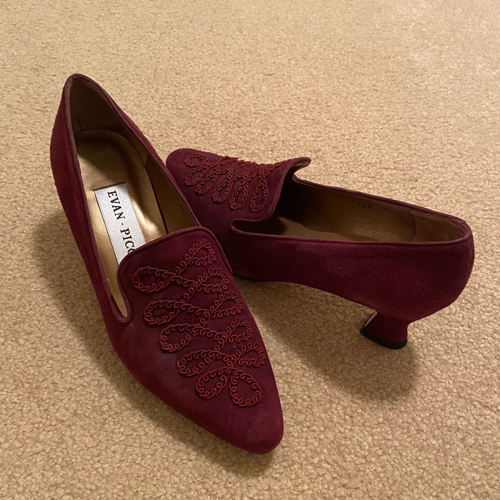 Vintage Evan Picone Maroon Suede Heels Size 7.5